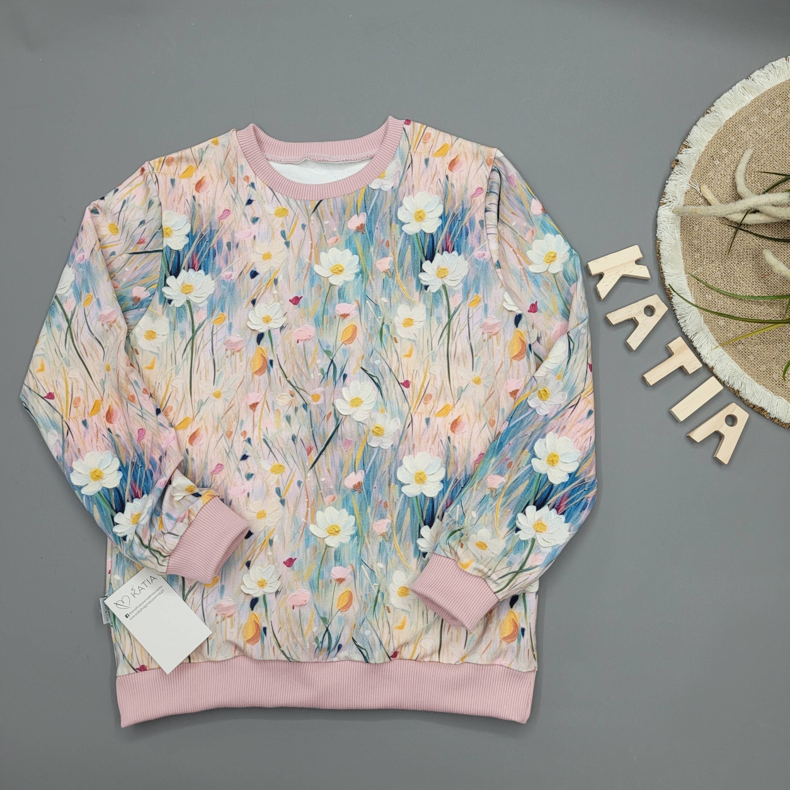 Bluza Kwiaty Na Gałązkach