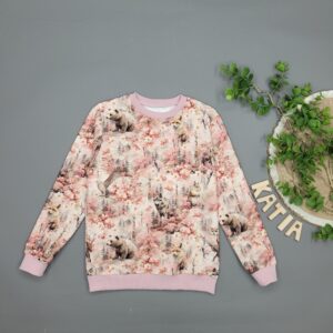 Bluza Zwierzaki na Rózowym Tle w Lesie